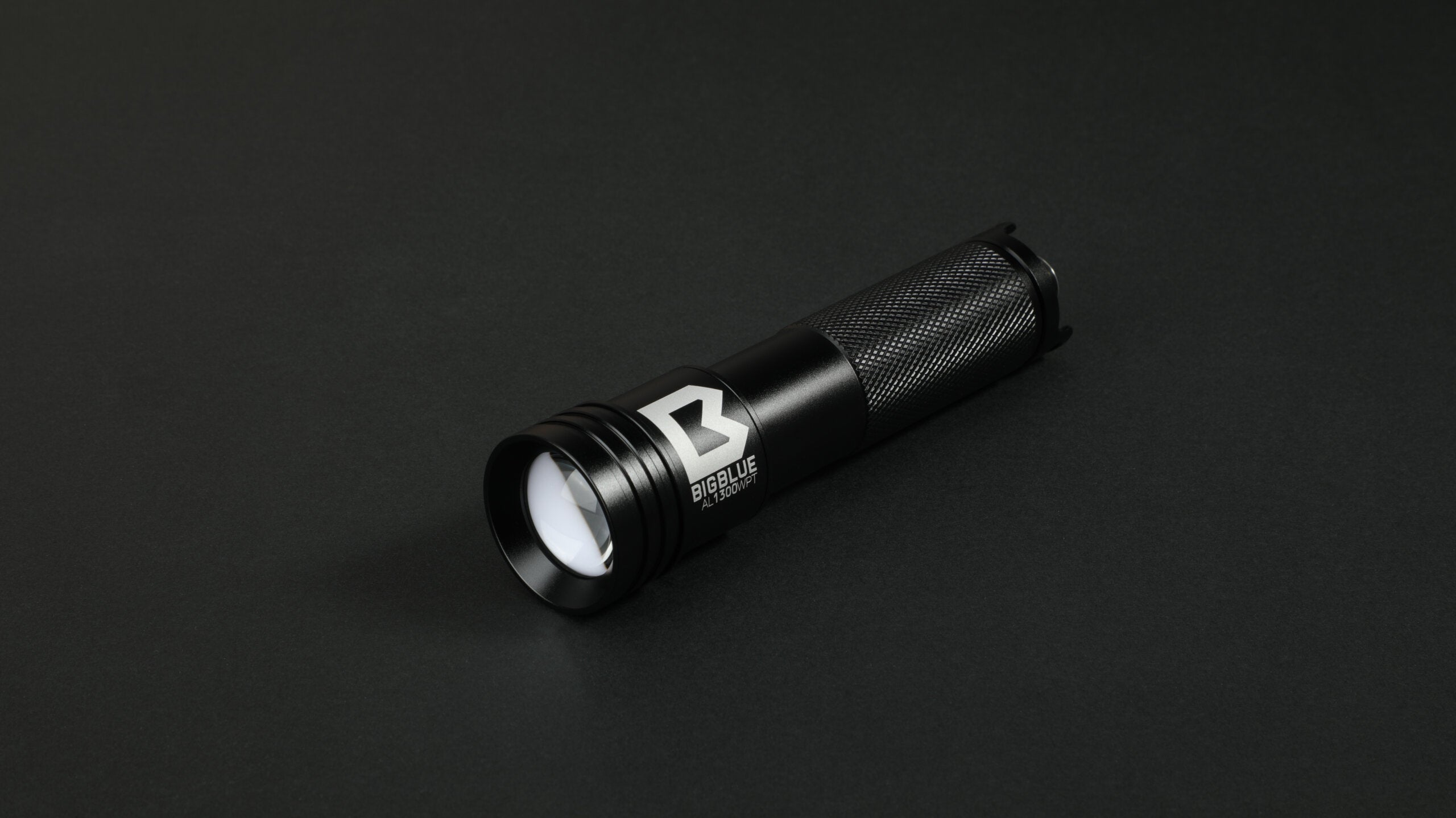 BigBlue AL1300WPT 1300 lumen wide beam light with tail switch