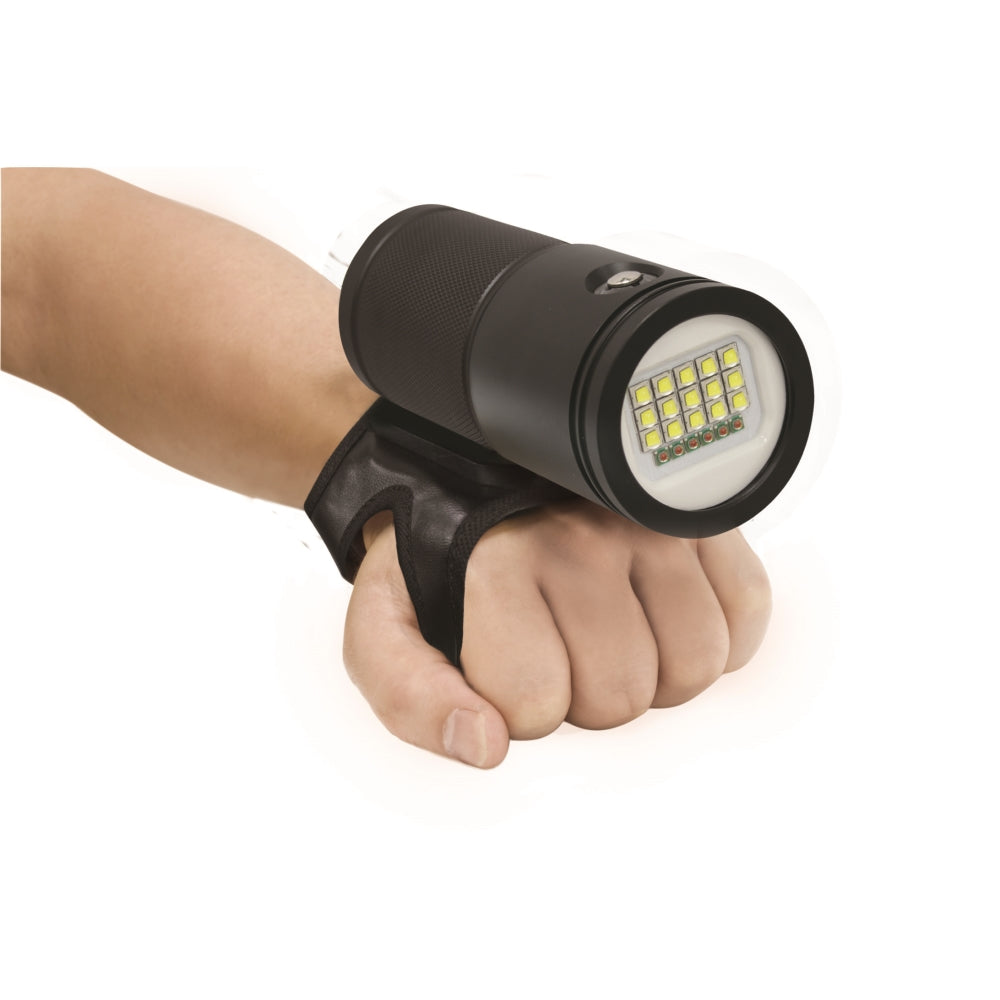9,000-LUMEN TRI-COLOR VIDEO LIGHT