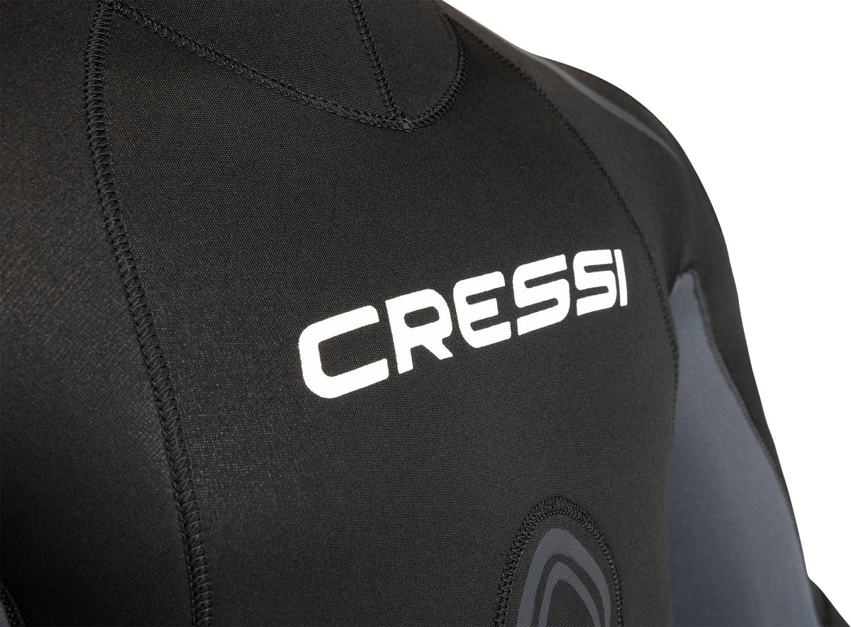 Side chest of the Apnea jacket with large Cressi lettering and smooth seams