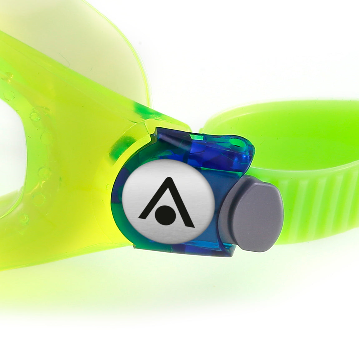 Swimmer wearing Aquasphere Seal Kid 2 swim mask