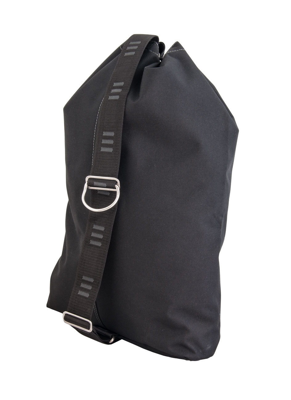 Tecline 24 litre wing bag in black, front view