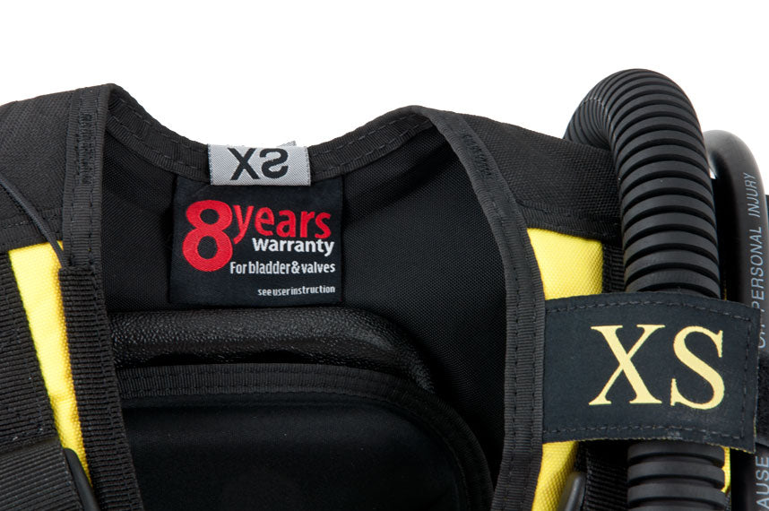 Discover BCD shoulder showing the large size label and warranty tag