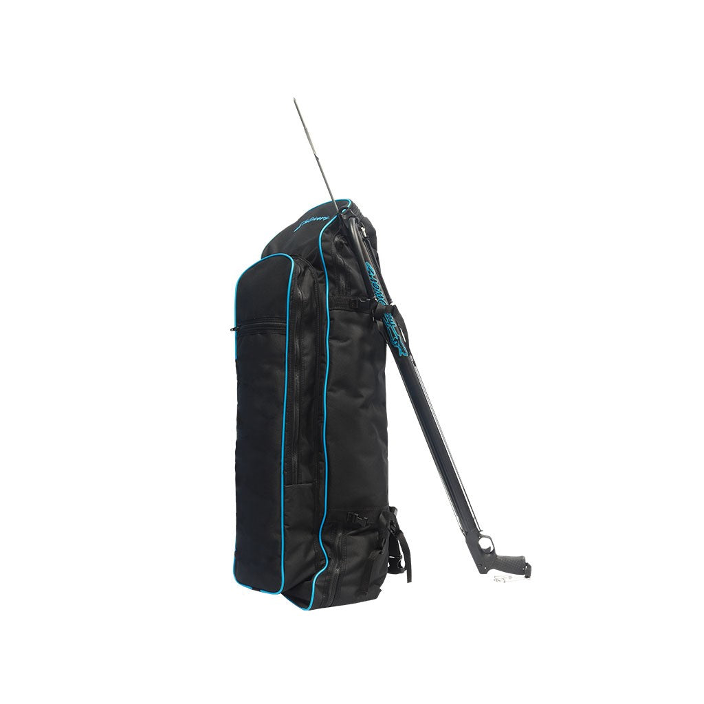 Free Divers spearfishing backpack carrying a speargun