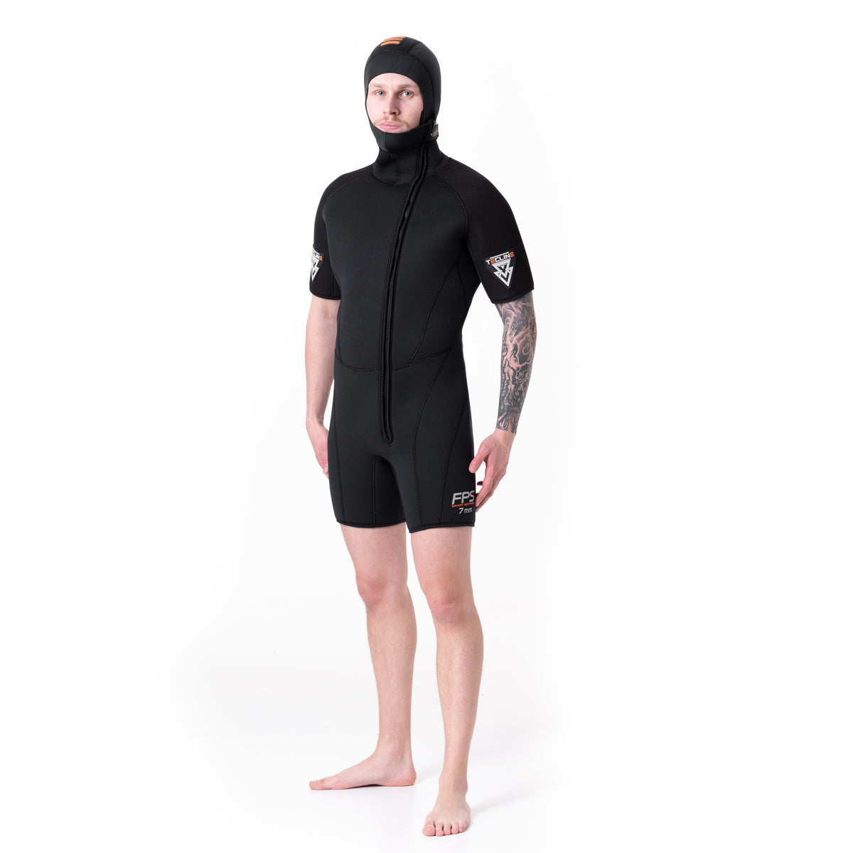 Tecline Proterm 7 mm hooded shorty vest, front view on a diver
