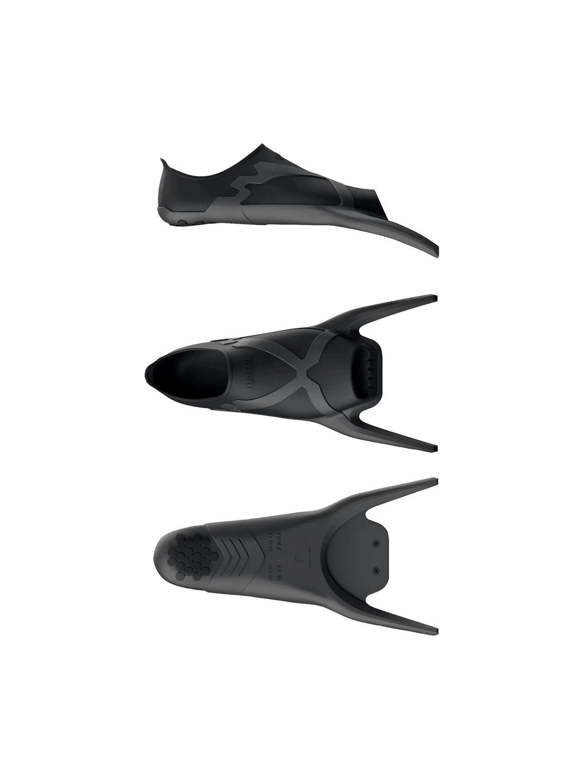 Mares X-Wing Pro long-blade freediving fin in black with V-tip blade and foot pocket