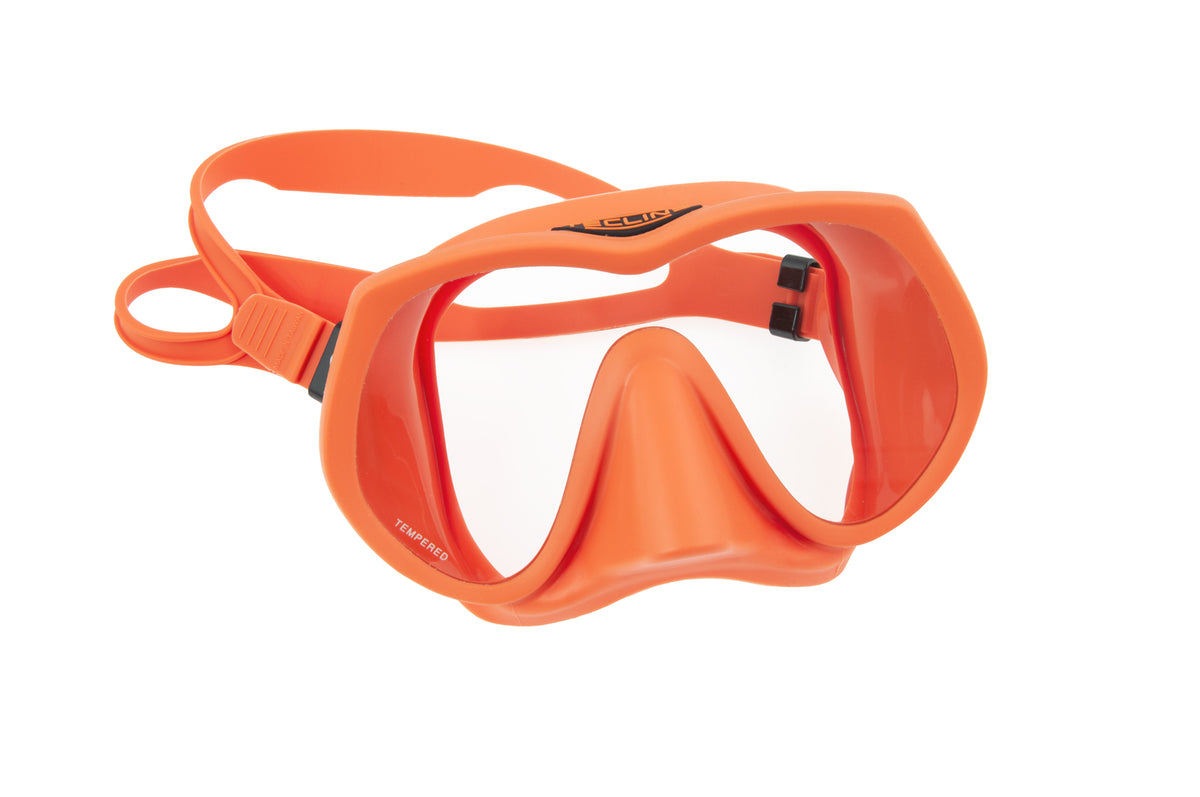 Tecline Frameless Super View mask in black with the silicone strap and stainless buckles