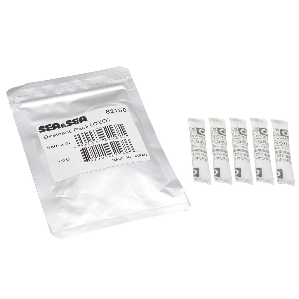 Sea & Sea OZO desiccant pack, aluminium pouch shown with five sachets