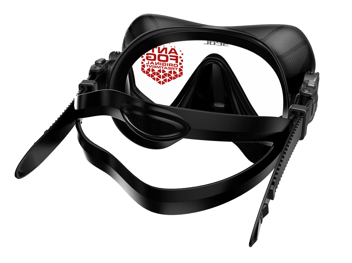 SEAC Pura frameless mask in black, angled front view