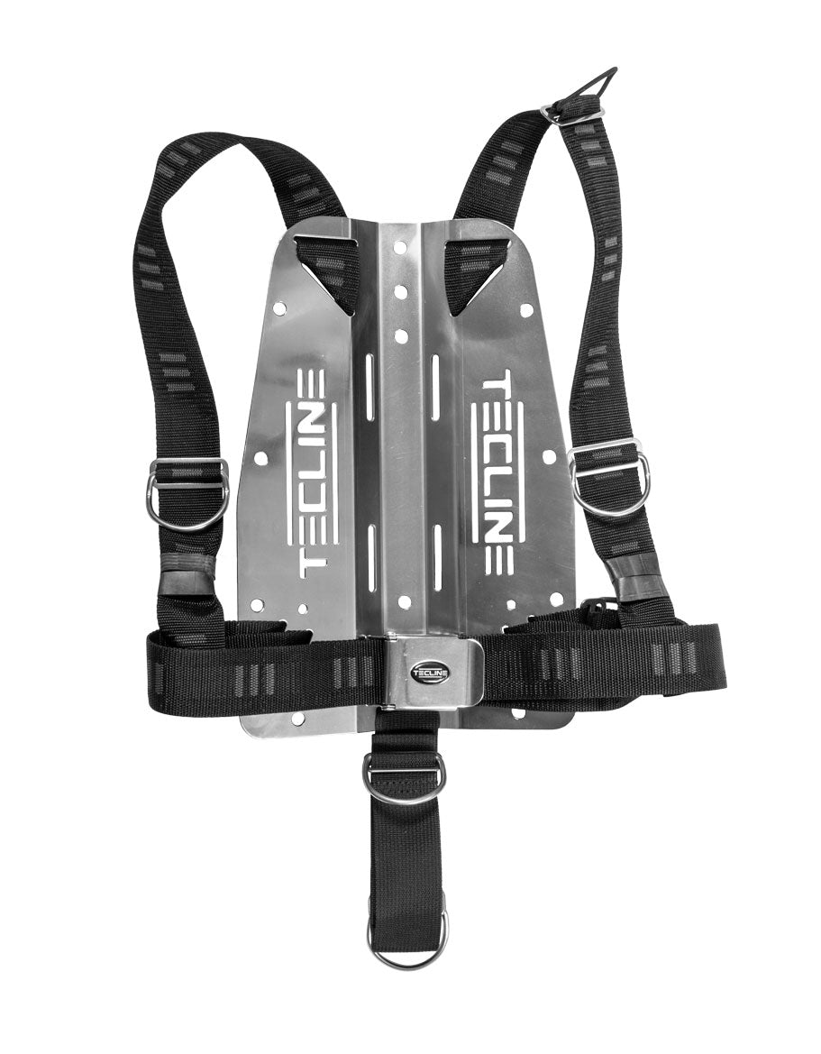 Tecline DIR harness in soft webbing with the E logo on a 3 mm stainless steel backplate