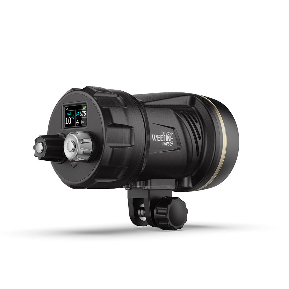 WeeFine WFS09 ring strobe, front three-quarter view with the glass dome