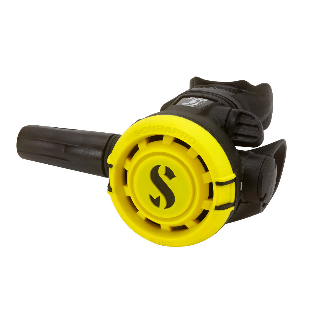 SCUBAPRO R105 octopus on a yellow Super-Flow hose