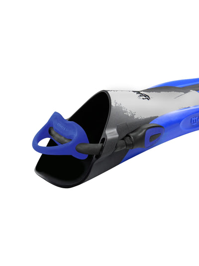 Mares Avanti Pure fin in blue, foot pocket and elastic strap from the side
