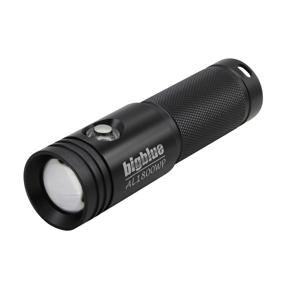 1,800-LUMEN WIDE-BEAM LIGHT
