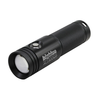 1,800-LUMEN WIDE-BEAM LIGHT
