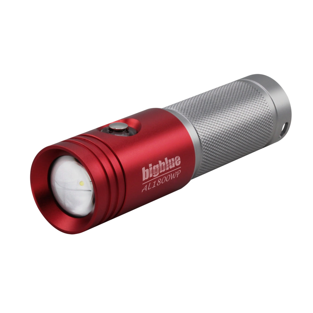 1,800-LUMEN WIDE-BEAM LIGHT