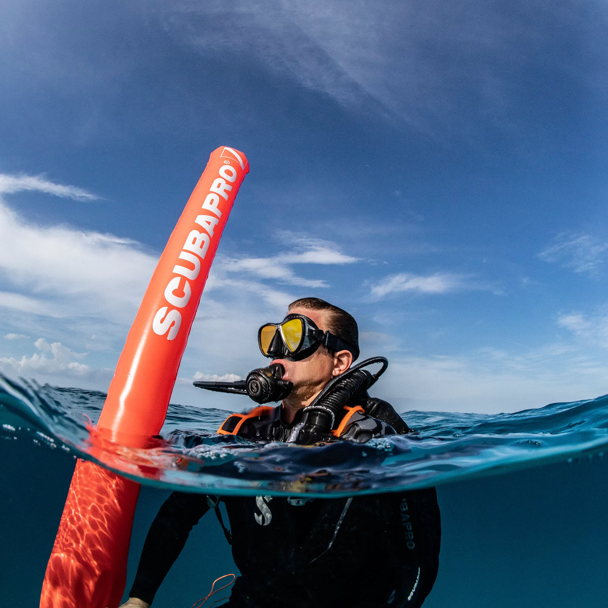 SCUBAPRO Surface Marker Buoy PVC 1.3M (Orange)