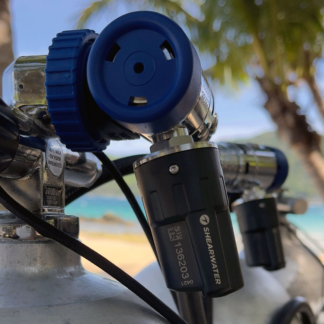 Shearwater Swift Transmitter fitted to a regulator first stage on a cylinder