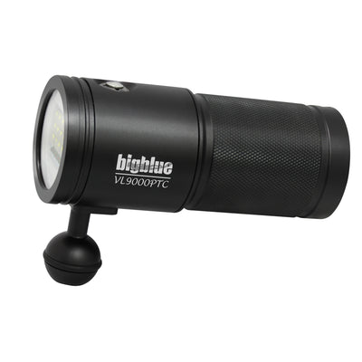9,000-LUMEN TRI-COLOR VIDEO LIGHT