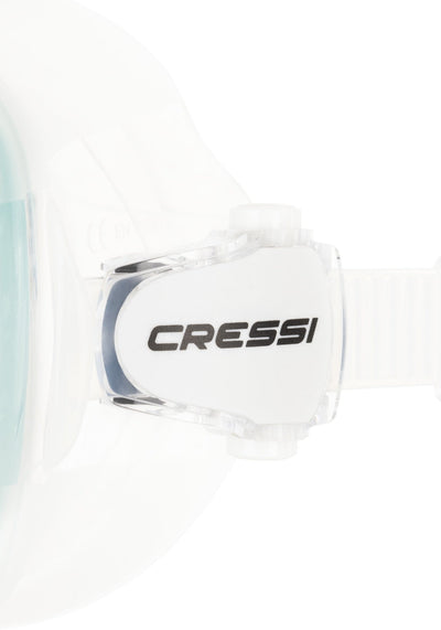 Side detail of the Cressi Z2S clear mask buckle and branded strap pad