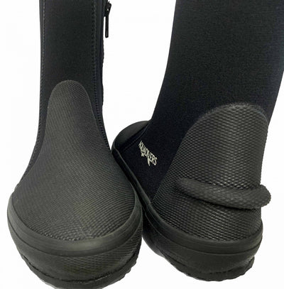 Close view of the ADI Classic 5mm boot rubber toe cap and neoprene upper