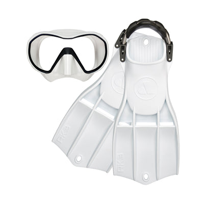 Apeks VX1 mask and RK3 fins in white