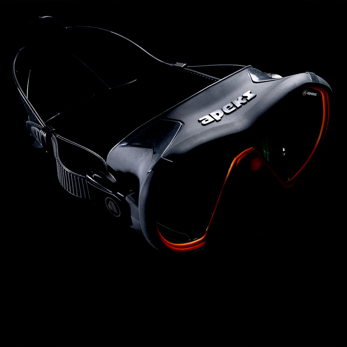 Apeks VX1 mask in dark grey