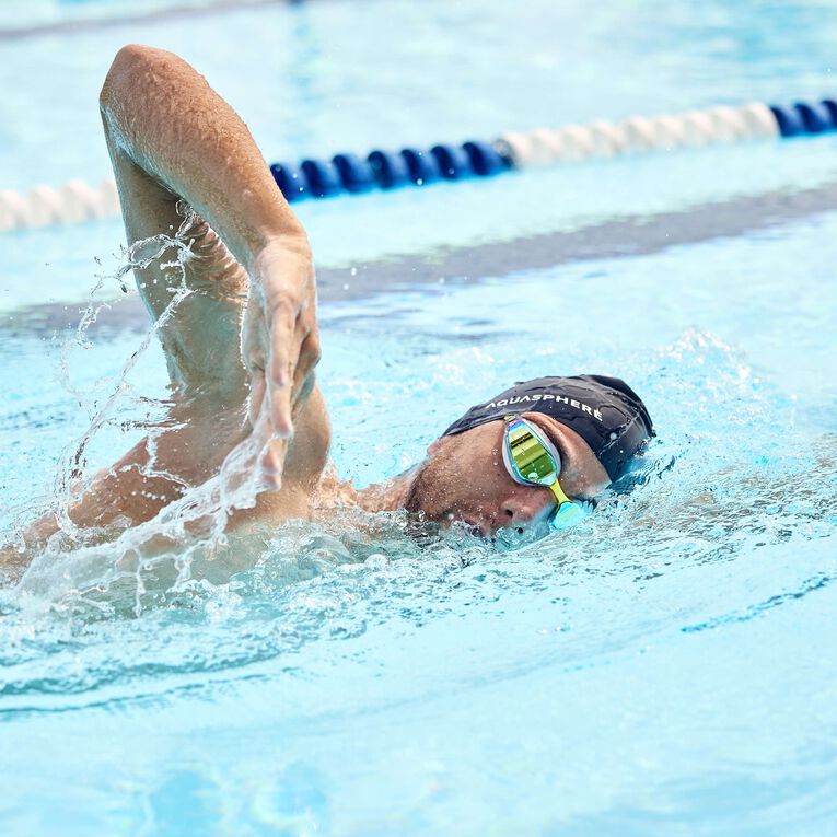 Swimmer training in Aquasphere Fastlane swim goggles