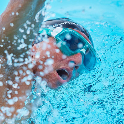 Swimmer training in Aquasphere Seal 2.0 swim mask
