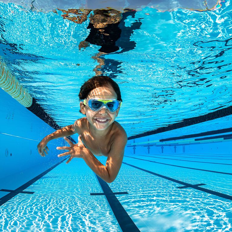 Aquasphere Vista Junior swim mask in use by a swimmer