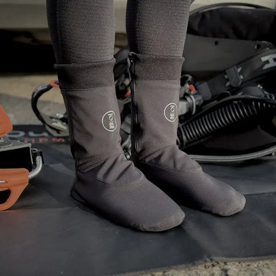 Fourth Element Halo AR Socks in use