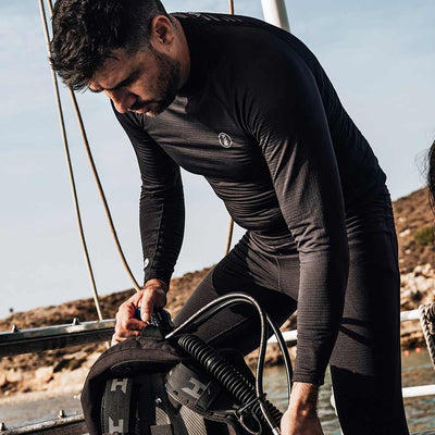 Fourth Element J2 Men's Base Layer L/S Top in use