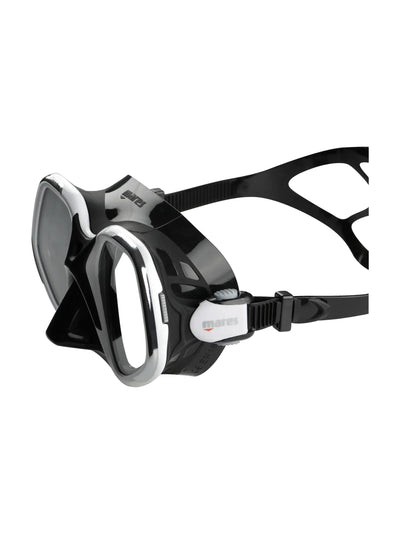 Mares Chroma Up dive mask in black and white, side view