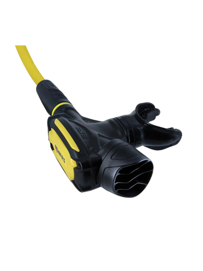 Mares Octopus SXS seen from the mouthpiece end, showing the lateral exhaust