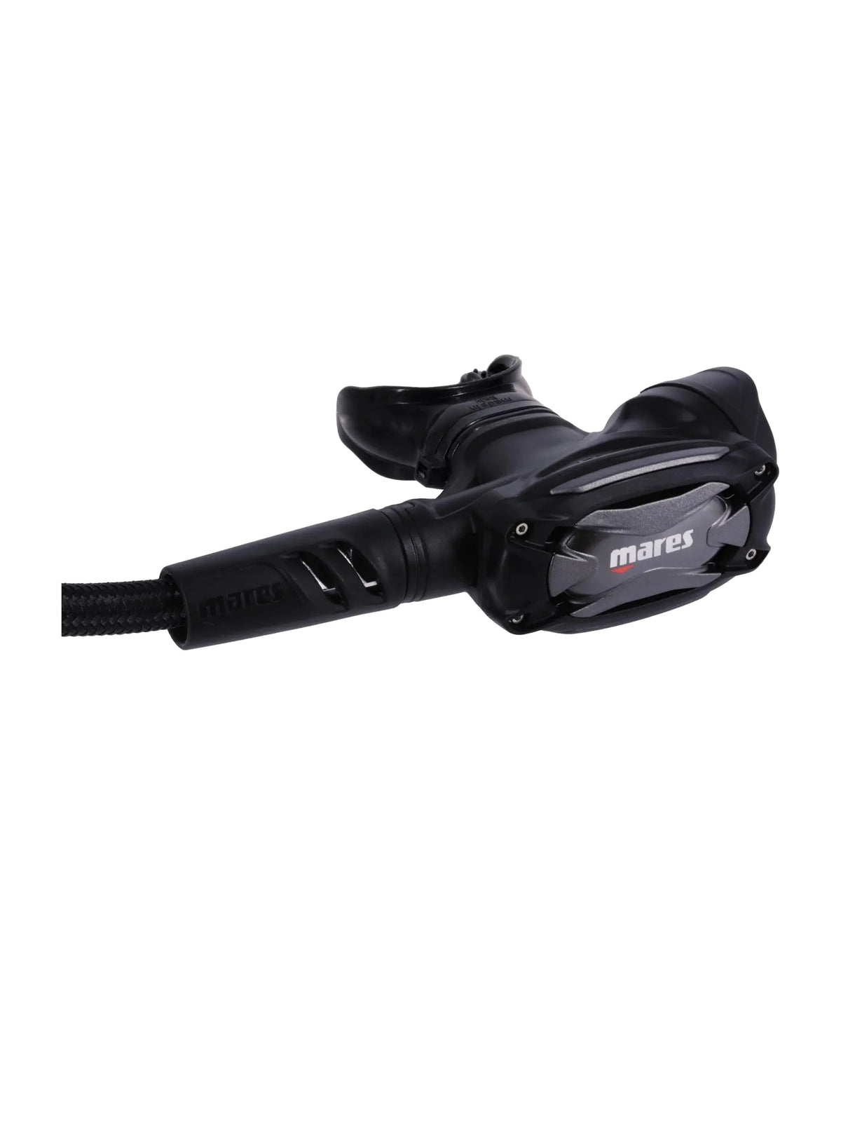 Mares Magellan HD back-inflation BCD in all black, front three-quarter view
