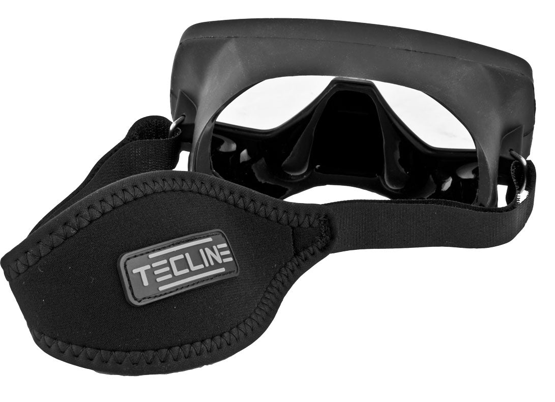 Tecline Frameless Classic mask with matte black silicone skirt and neoprene strap