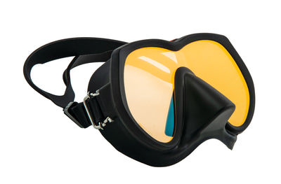 Tecline Frameless Super View mask in black with yellow brightening glass