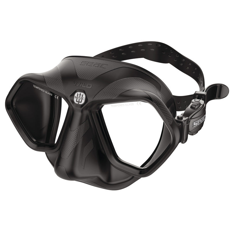 SEAC Wild low volume freediving mask in black, angled front view