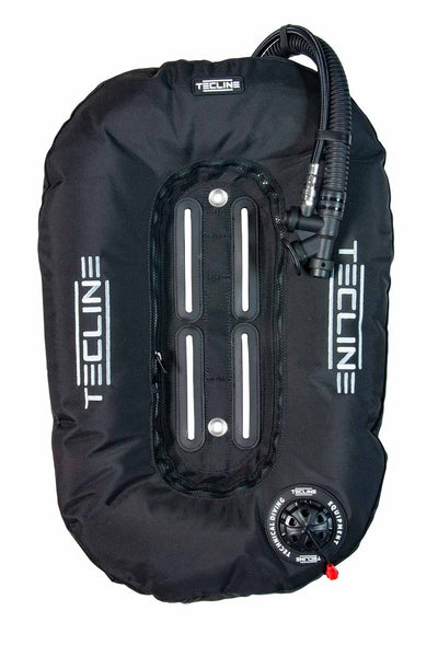 Tecline Donut 17 wing in black, front view with the inflator and tank band slots