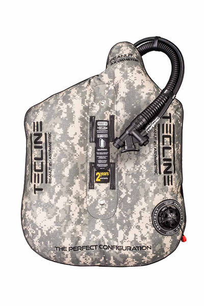 Tecline Peanut 11 wing in camo grey, front view