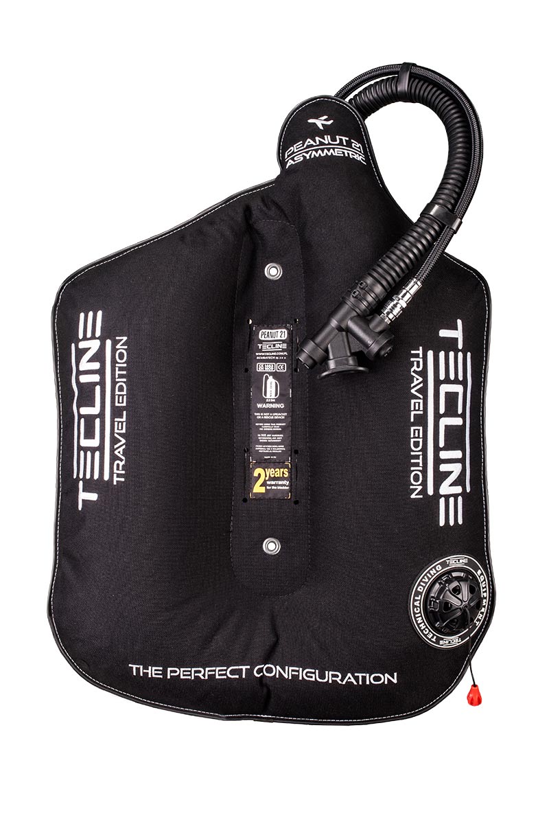 Tecline Peanut 21 Travel wing in black with white Travel Edition lettering, front view