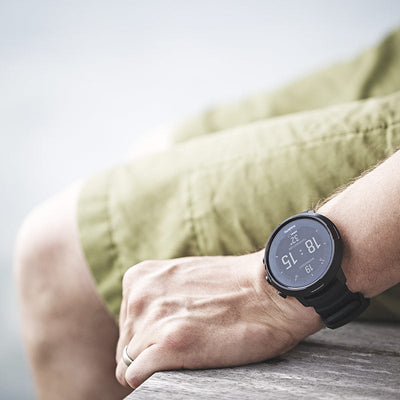 Suunto D5 worn on the wrist above water