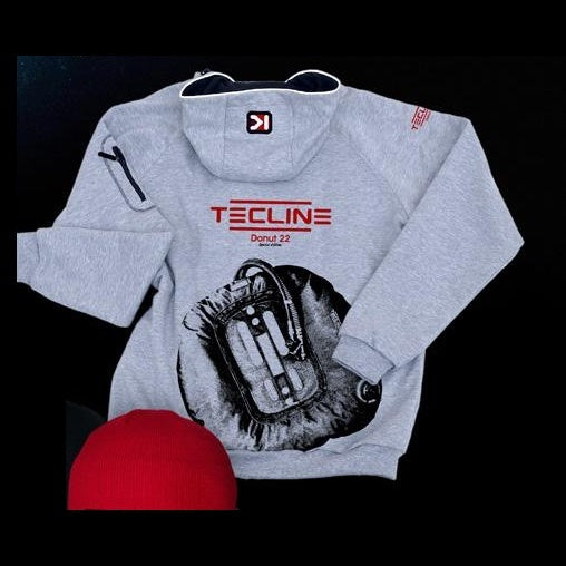 Tecline Donut 22 SE hooded jumper in grey, back view with the Donut 22 print