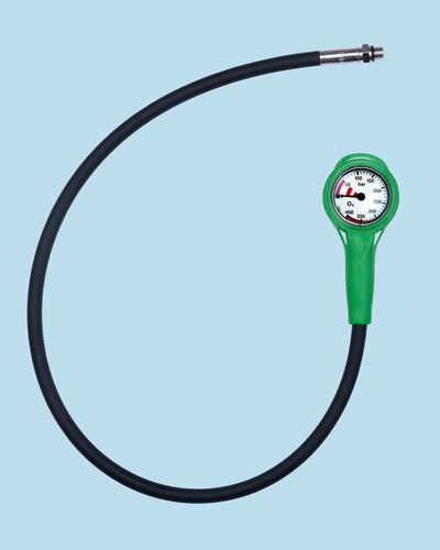 Termo Industria 2K oxygen nitrox SPG shown on a black high pressure hose
