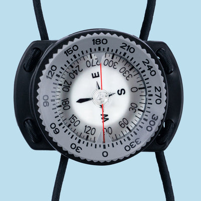 Termo Industria Pro Compass with grey bezel ring on a black bungee mount