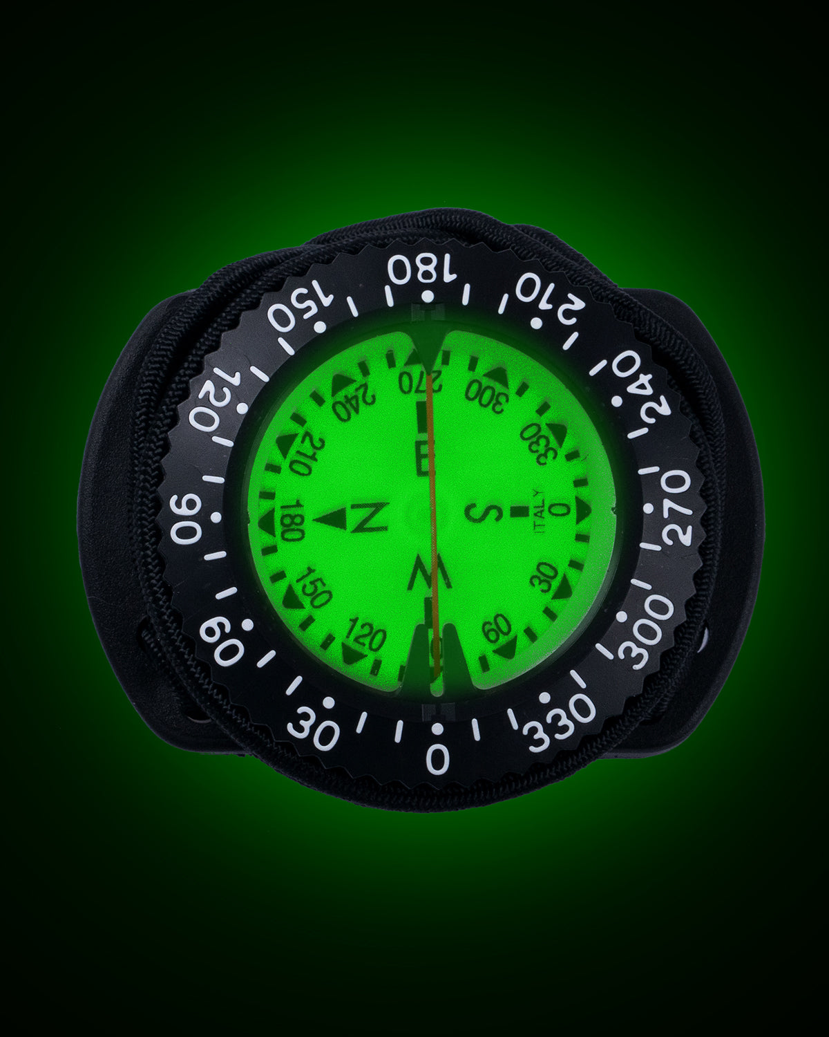 Termo Industria standard compass card glowing green in the dark