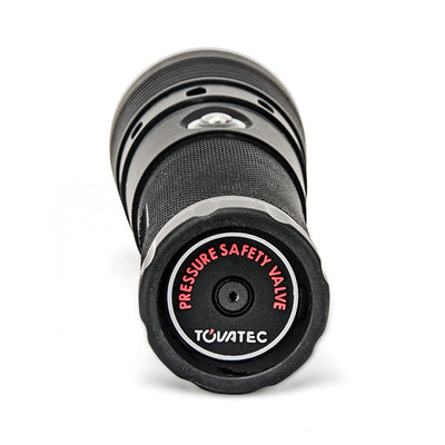 Tovatec Fusion 2200 dive light, tail cap with pressure safety valve
