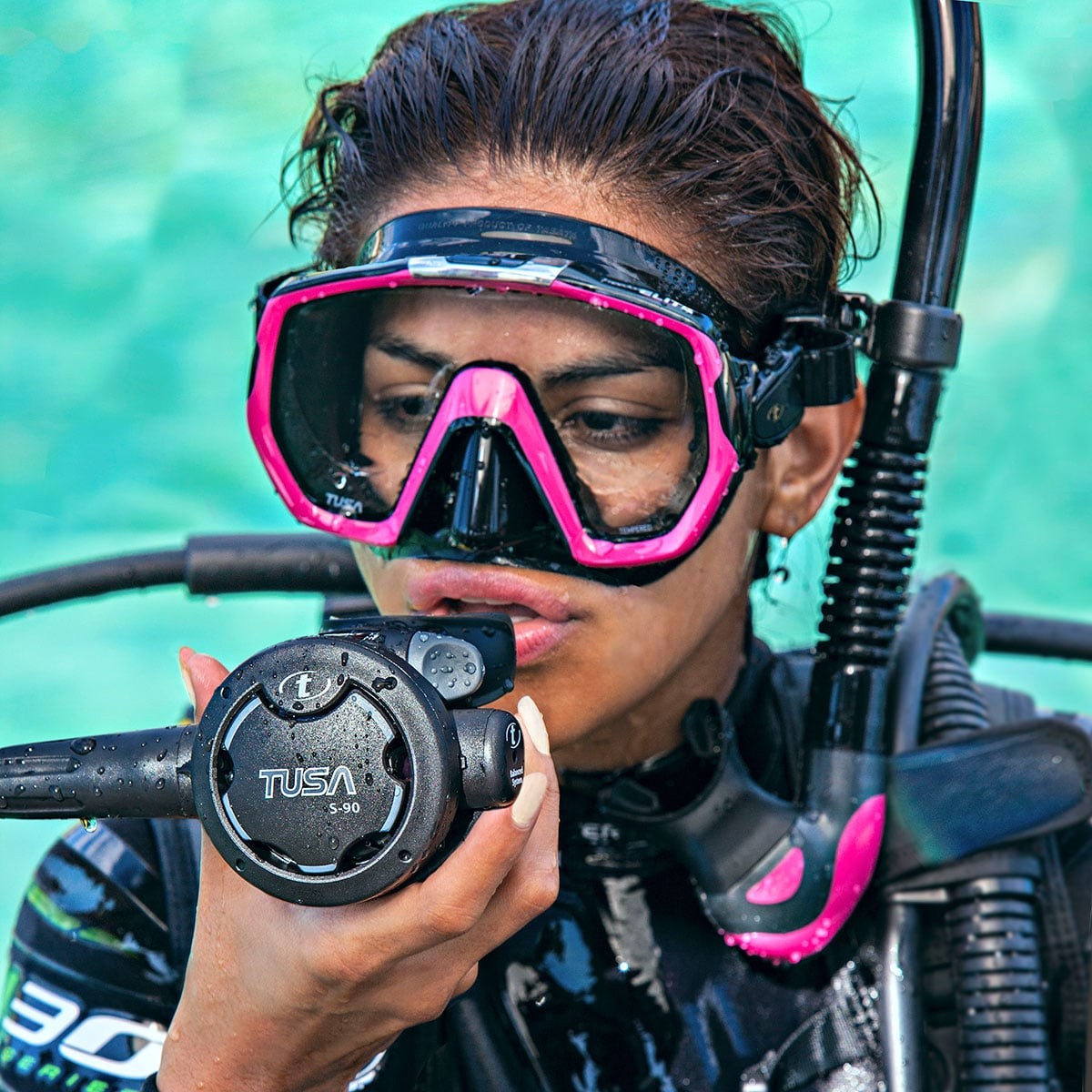 Tusa Freedom Elite single lens mask with clear skirt and Bougainvillea Pink frame