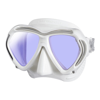 White Tusa Paragon mask with white silicone skirt