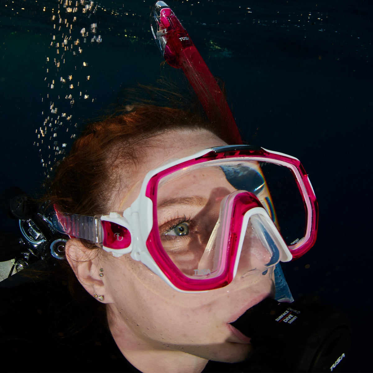 Tusa Freedom Elite single lens mask with clear skirt and Bougainvillea Pink frame