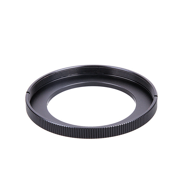 WeeFine step ring from a 52 mm port to a 67 mm lens